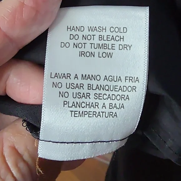 Hyacinth House Black Keyhole Becket Puff Sleeve Blouse Size Small - Picture 5 of 8